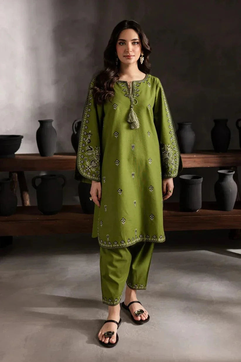 Sapphire SP-21 Embroidered Lawn 2pc